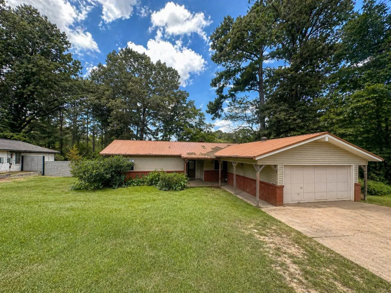 Carport Ranch before renovation